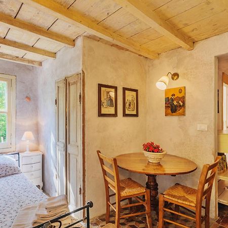 Agriturismo Di Charme E Ristorante Stallato Il Filo Di Paglia 카로 외부 사진