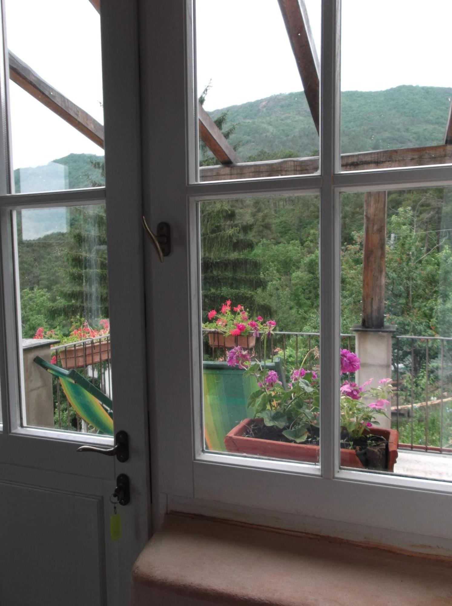 Agriturismo Di Charme E Ristorante Stallato Il Filo Di Paglia 카로 외부 사진