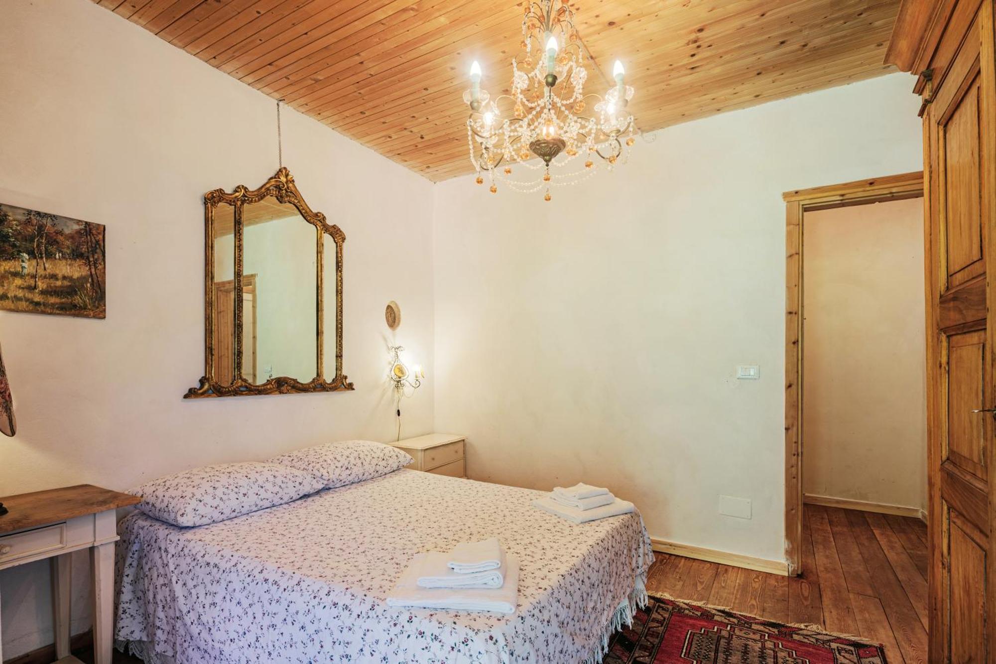 Agriturismo Di Charme E Ristorante Stallato Il Filo Di Paglia 카로 외부 사진