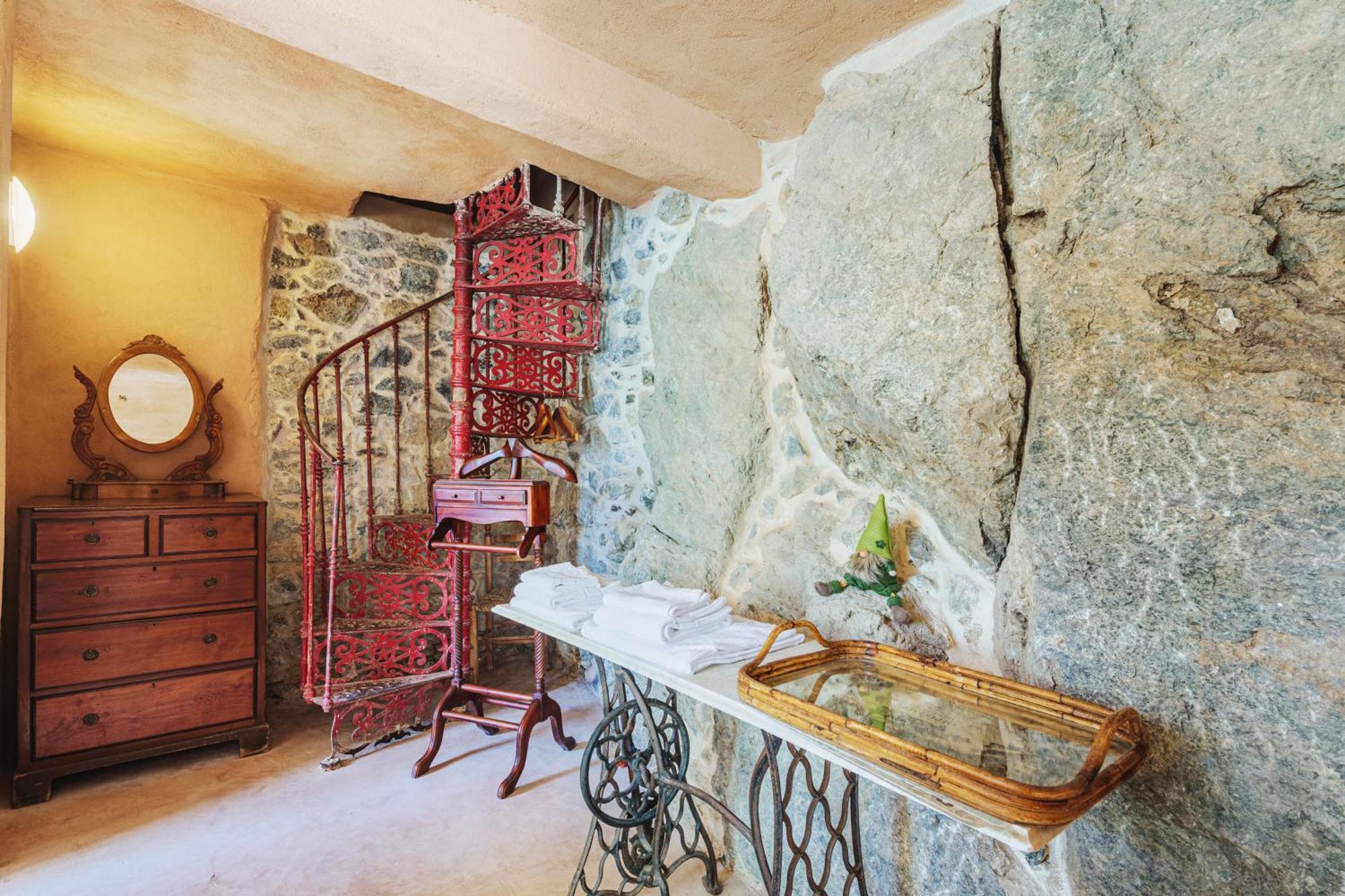 Agriturismo Di Charme E Ristorante Stallato Il Filo Di Paglia 카로 외부 사진