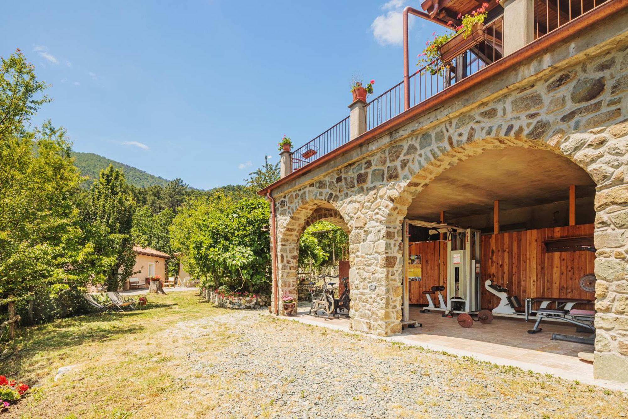 Agriturismo Di Charme E Ristorante Stallato Il Filo Di Paglia 카로 외부 사진