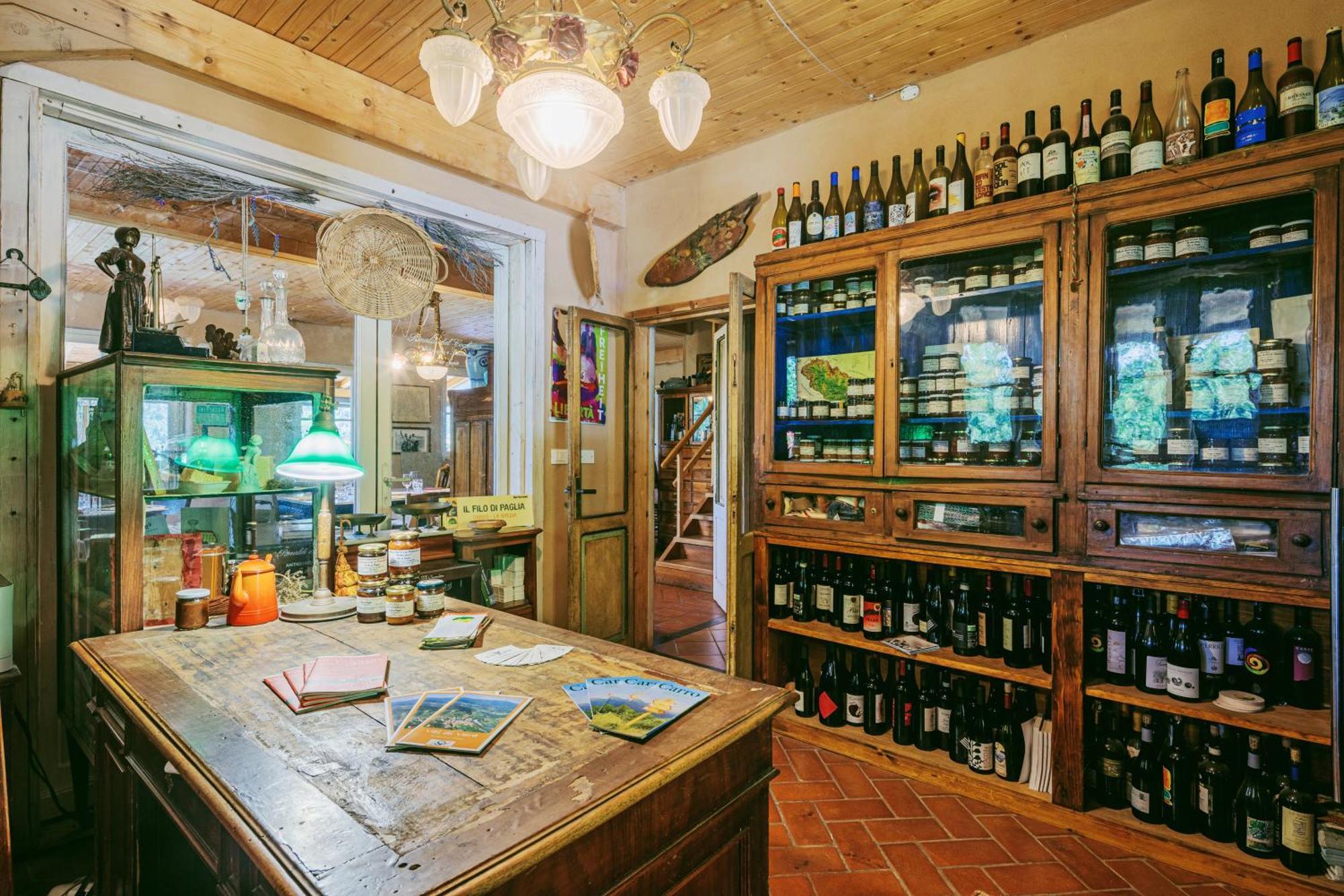 Agriturismo Di Charme E Ristorante Stallato Il Filo Di Paglia 카로 외부 사진