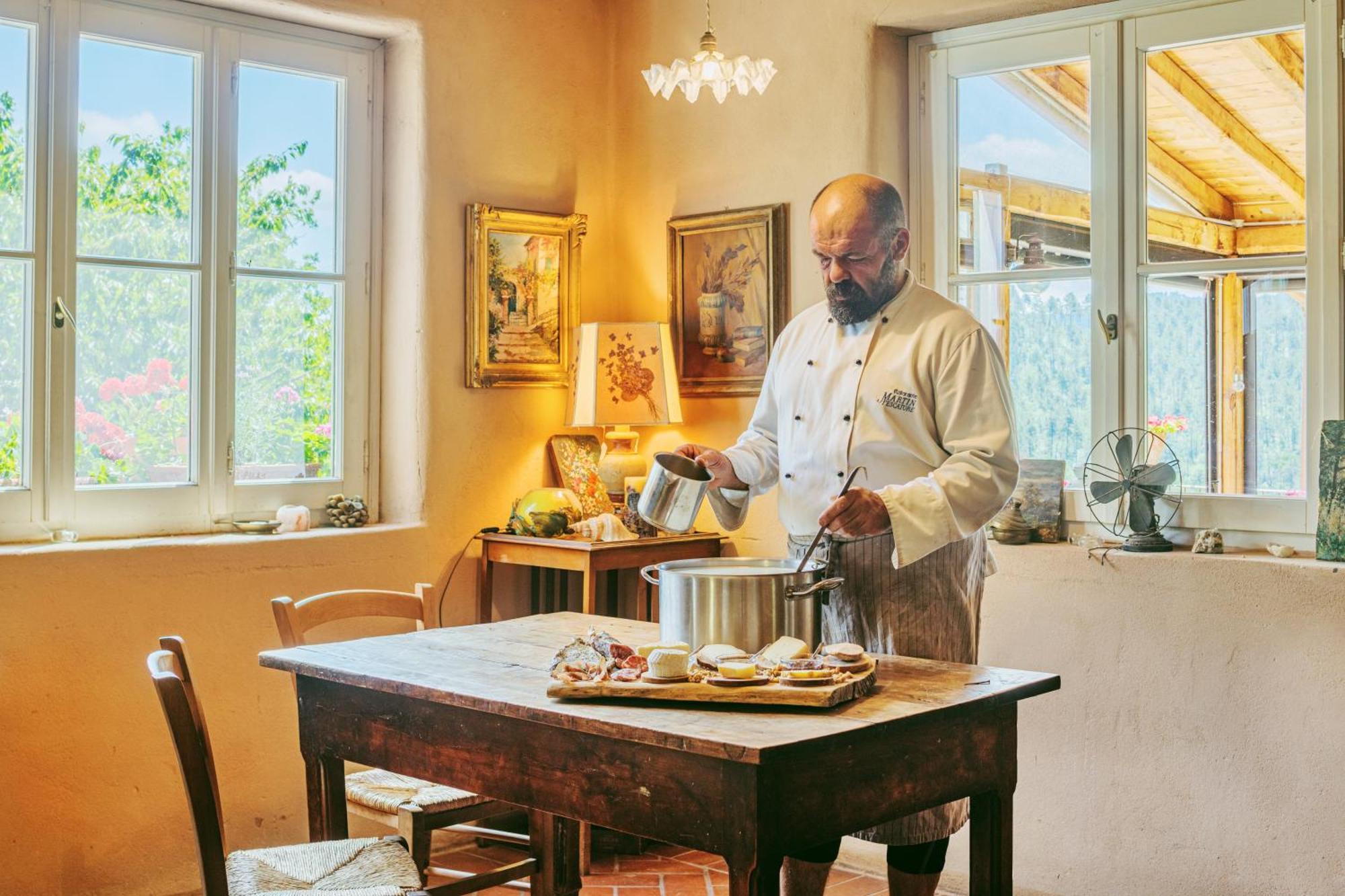 Agriturismo Di Charme E Ristorante Stallato Il Filo Di Paglia 카로 외부 사진